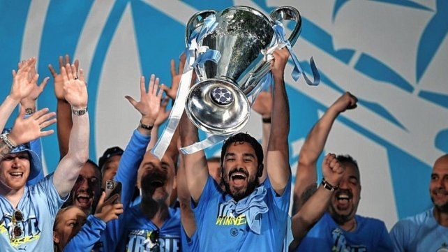 El volante alemán Ilkay Gündogan