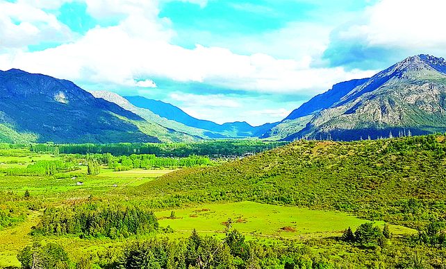 Chubut ofrece naturaleza y paisajes llenos de verde al alcance de todos los viajeros.