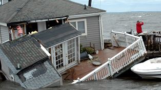 EEUU: el hurac&aacute;n Irene caus&oacute; al menos 21 muertos y da&ntilde;os por U$S 20.000 millones