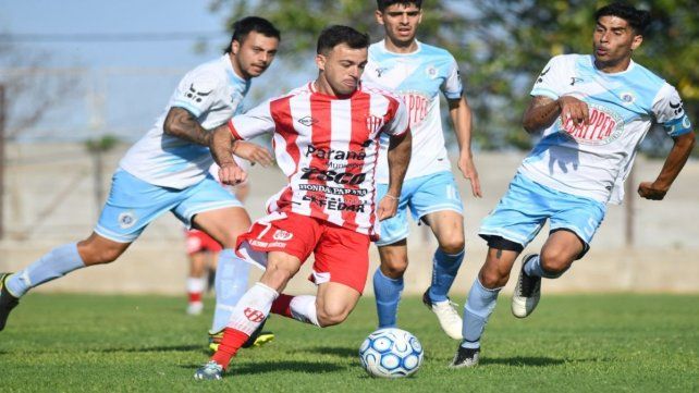 Atlético Paraná inició el torneo con el pie derecho.