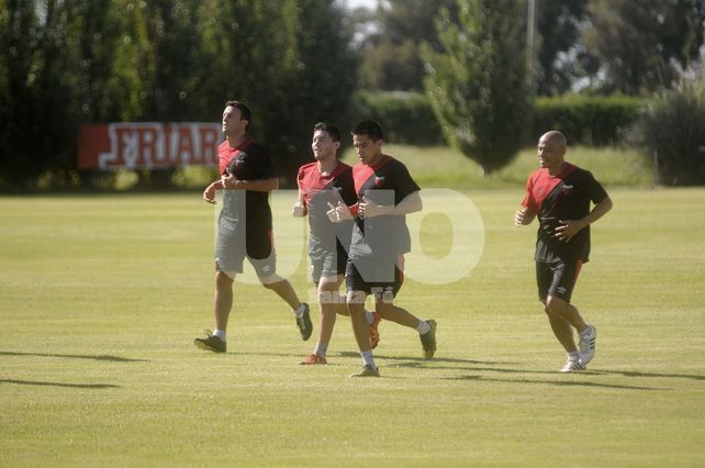 Osvaldo Arroyo encabeza el trote y se va ganando su puesto.&nbsp;