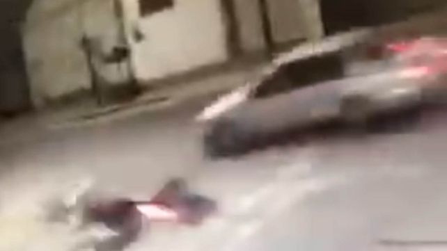 Atropelló a un motociclista, escapó sin darle asistencia y fue detenido por la policía