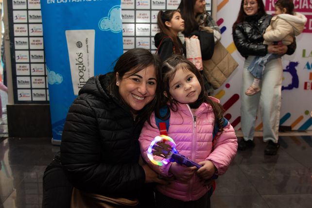 Topa se presentó en Rosario en el Teatro Broadway