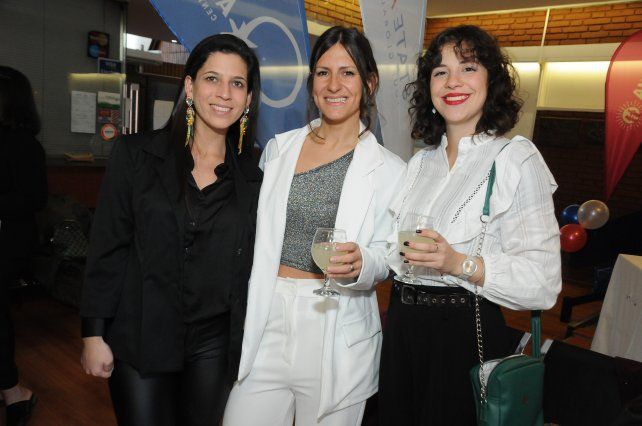 Ornela Miranda, Ana Delgado y Bárbara Quiriconi