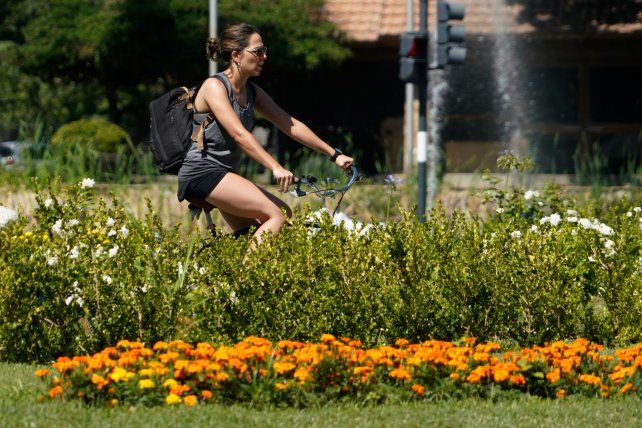 El tiempo en Rosario: un viernes 13 templado con poco viento y pocas nubes