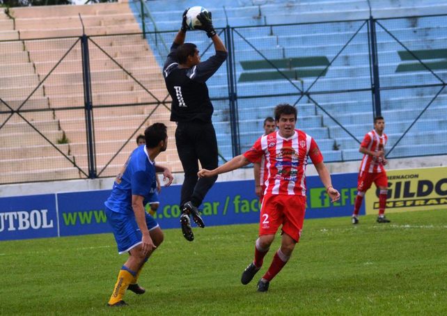 Paraná controló el trámite del juego en la primera etapa. Sol de América encontró la victoria en el complemento. (Foto gentileza Javier Velazco)