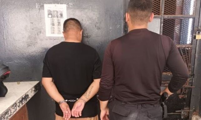 El acosador tiene 51 años y quedó detenido.