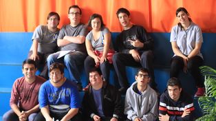 Todos los lunes las chicos y los chicos de Aspasid graban en el estudio de 97.La Red Paraná.&nbsp;