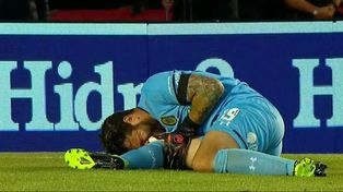 El arquero de Central, Jorge Broun, fue uno de los futbolistas canallas que sufrió rotura de ligamentos.