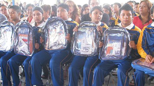Misiones: Mochilas transparentes contra armas y drogas