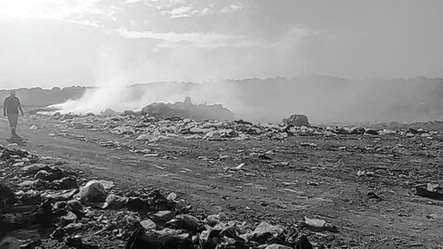 El humo del Volcadero preocupa a los vecinos de Paraná