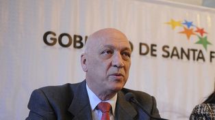 Bonfatti: En el conflicto lechero, la gran tajada del león está en los supermercadistas