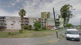 Un muerto y dos heridos graves al ceder una baranda y caer desde un sexto piso