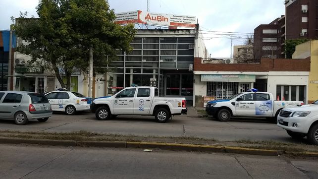 Entraron por el techo y se llevaron 200.000 pesos de una inmobiliaria