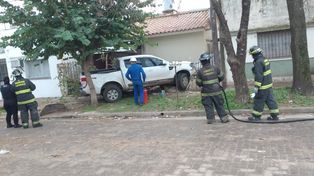 La Ford Ranger en la que se desplazaba Franco Paco Demarchi.