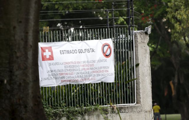 El cartel que advierte las posibilidades de dirigirse a un conflicto internacional.
