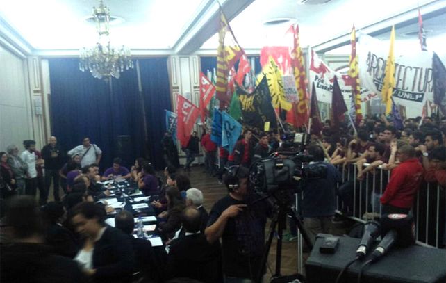 El Consejo Directivo de Derecho en la UNLP analizaba el pedido para iniciar juicio académico contra Piombo cuando se conoció la renuncia.