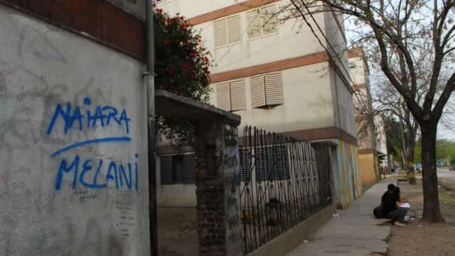 Fonavi de Parque Oeste. En el ingreso entre las torres 7 y 8
