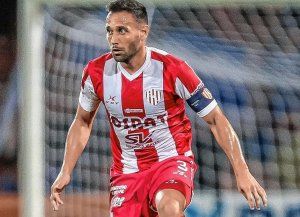 Corvalán pidió disculpas en redes a los hinchas de Colón