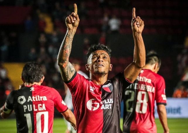 Wilson Morelo fue clave en la victoria de Col&oacute;n