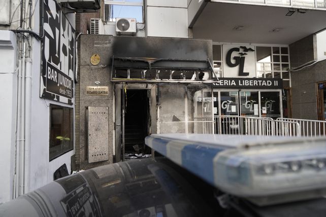 La sede céntrica de Rosario Central fue blanco de un ataque incendiario ocurrido la madrugada del miércoles.&nbsp;