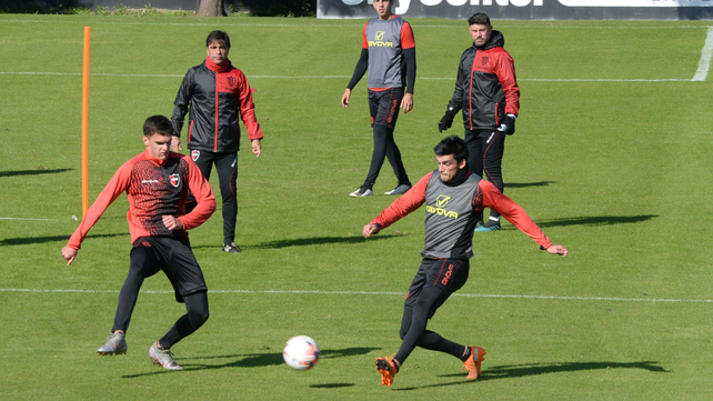Garro se mueve con sus compañeros en busca de ritmo futbolístico.&nbsp;