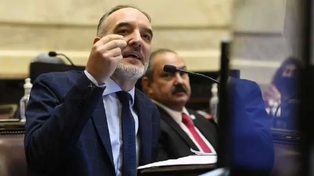 El senador Doñate cuestionó los argumentos de la Corte Suprema.
