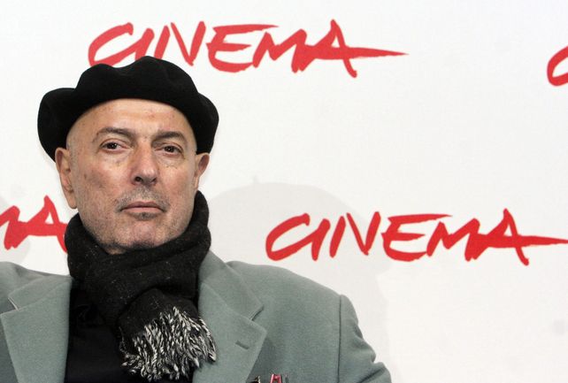 genio de dos países. La enfermedad marcó la vida del director de El beso de la mujer araña y Carandiru.&nbsp;