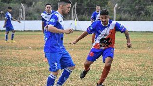 Academia Cabrera y Vecinal Gálvez siguen cabeza a cabeza peleando arriba en la Primera B liguista.