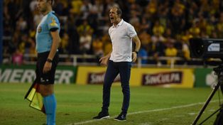Leandro Somoza no se cansó de dar indicaciones.