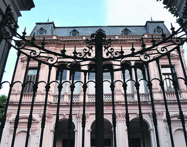 cerrado. Así estarán los Tribunales de Oroño durante las audiencias.