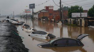 Tragedia en Brasil: Porto Alegre sigue bajo el agua y con pronóstico desalentador