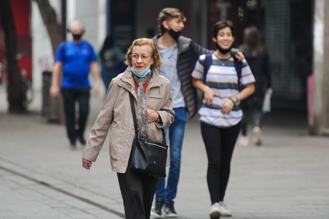 Un estudio de opinión pública muestra que la pandemia está muy abajo en el ranking de preocupaciones de los rosarinos.&nbsp;
