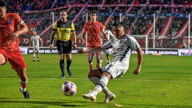 Patronato pierde ante Argentinos en Junín.