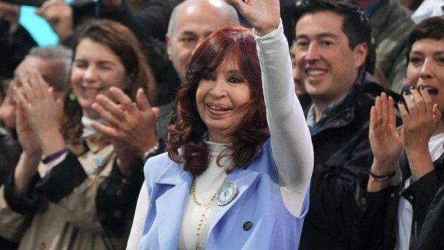 Cristina cuestionó el dictamen del fiscal por el intento de magnicidio