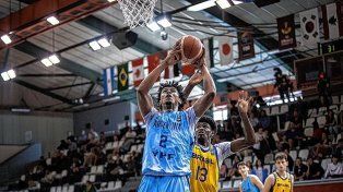 Lee Aaliya (20 puntos y 14 rebotes) fue la figura de la Argentina.