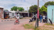 Edison al 400 de Villa Gobernador Gálvez, el lugar donde fueron asesinados Benítez y Leiva mientras tomaban mates. Edison al 400 de Villa Gobernador Gálvez, el lugar donde fueron asesinados Benítez y Leiva mientras tomaban mates.