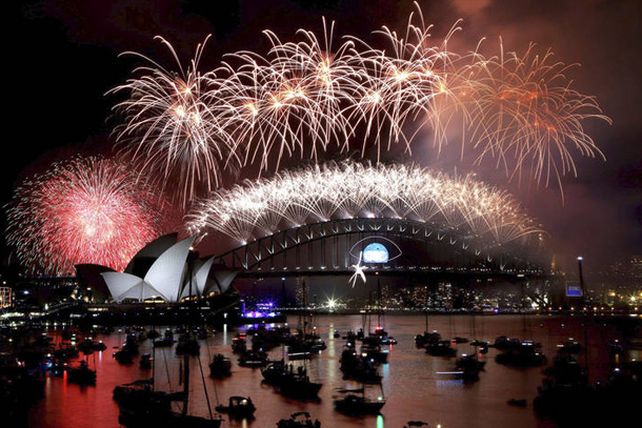 El mundo celebró el 2014 con shows de fuegos artificiales