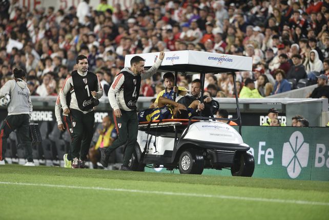 En su primer partido como titular en Central Agustín Bravo sufrió una dura lesión, en el Monumental.