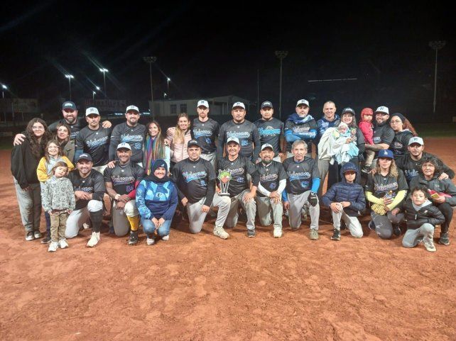 El equipo de Halcones de Salta ganó la competencia en Paraná.