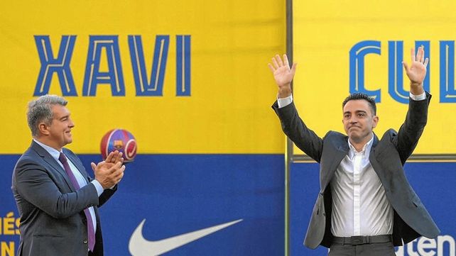 Barcelona: fuerte cruce entre Xavi y Laporta por unas declaraciones sobre Messi