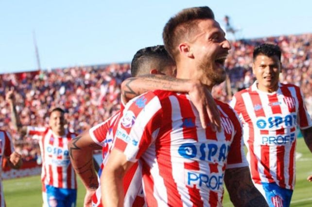 Nicolás Mazzola retorna al fútbol argentino para jugar en Arsenal.