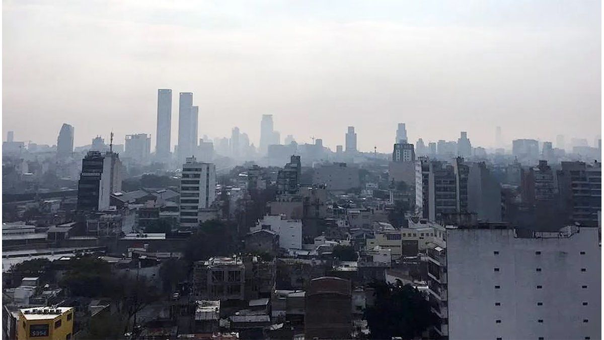 Humo e intenso olor a quemado en Ciudad de Buenos Aires