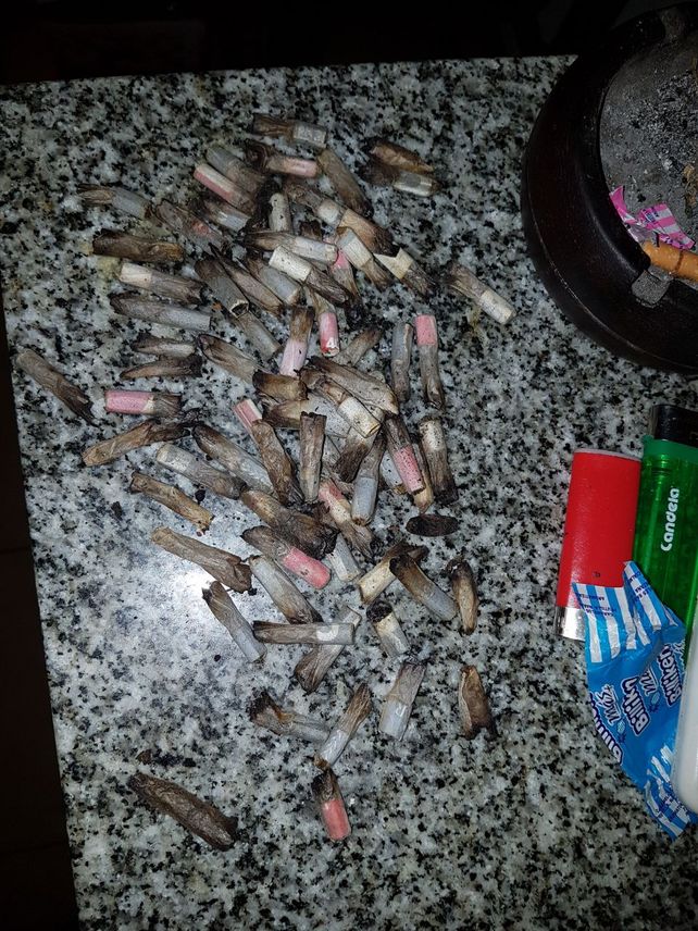 Cayó preso con un arma y balas de guerra, además de cocaína y marihuana fraccionada