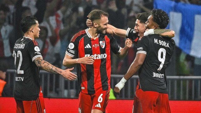 Montiel marcó para River.