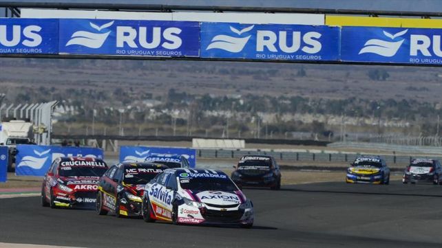 Agustín Canapino ganó la final de la Clase 3 en San Juan y sigue dominando en el Turismo Nacional.