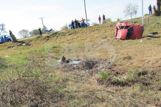 Murieron tres personas en un vuelco en la ruta provincial N° 1 de Helvecia