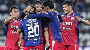 Ludueña, entre la bronca y el orgullo en Unión: Estamos para pelear todo