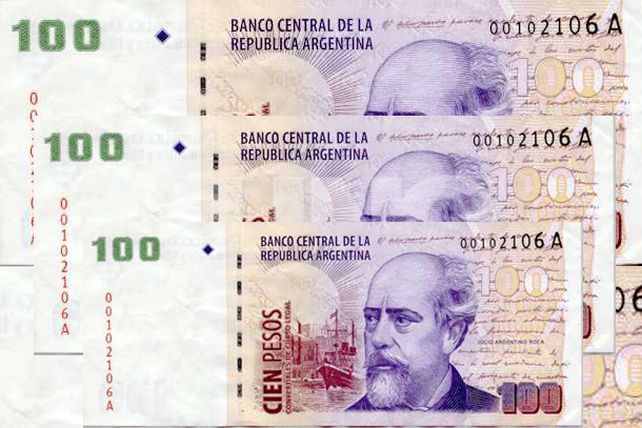El billete de 100 pesos pierde valor día a día en las compras para el hogar