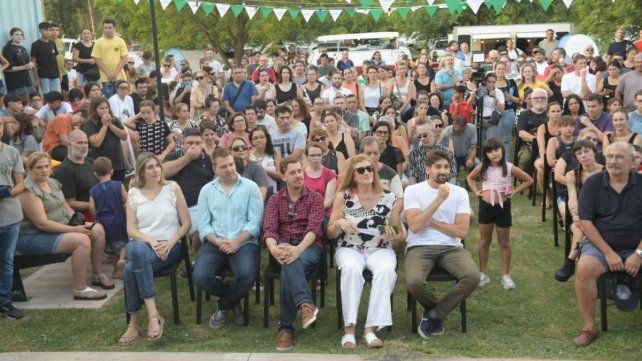 Hay una necesidad de fomentar la ciudadanía digital en la era tecnológica